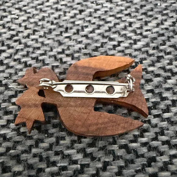 Handcarved Olive Wood Dove Pin From Jerusalem - Picture 6 of 6